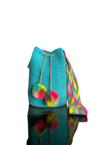 Mochilas unicolor mediana dos bolas