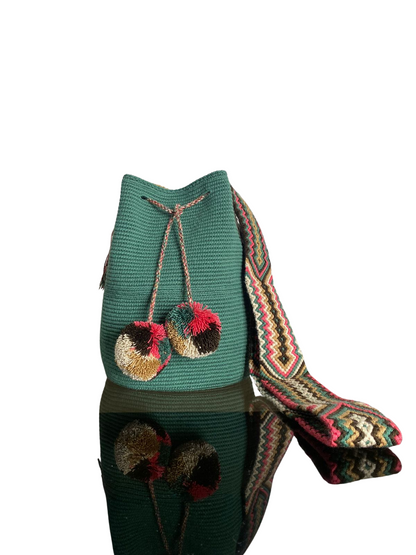 Mochilas unicolor mediana dos bolas